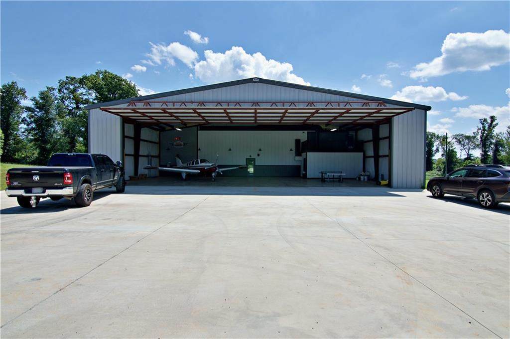 807 Sewell Street - Photo 1