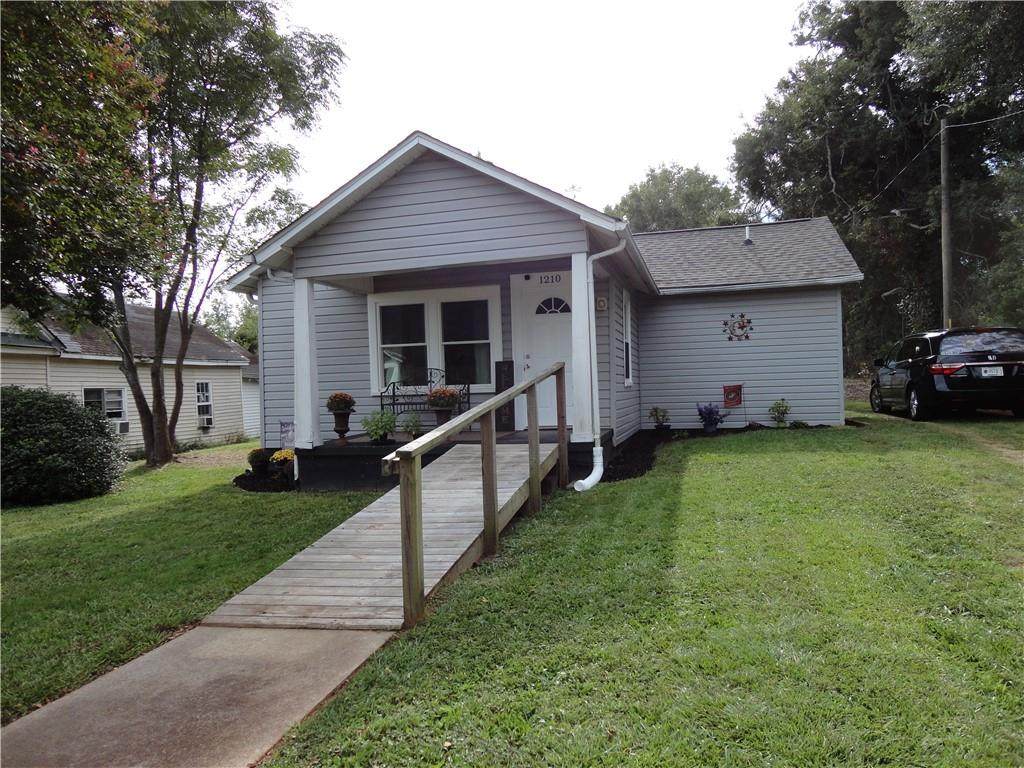1210 E Main Street - Photo 1