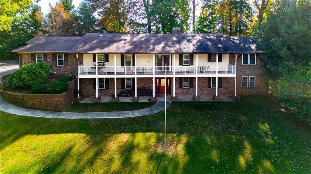 104 Coolview Drive - Photo 1