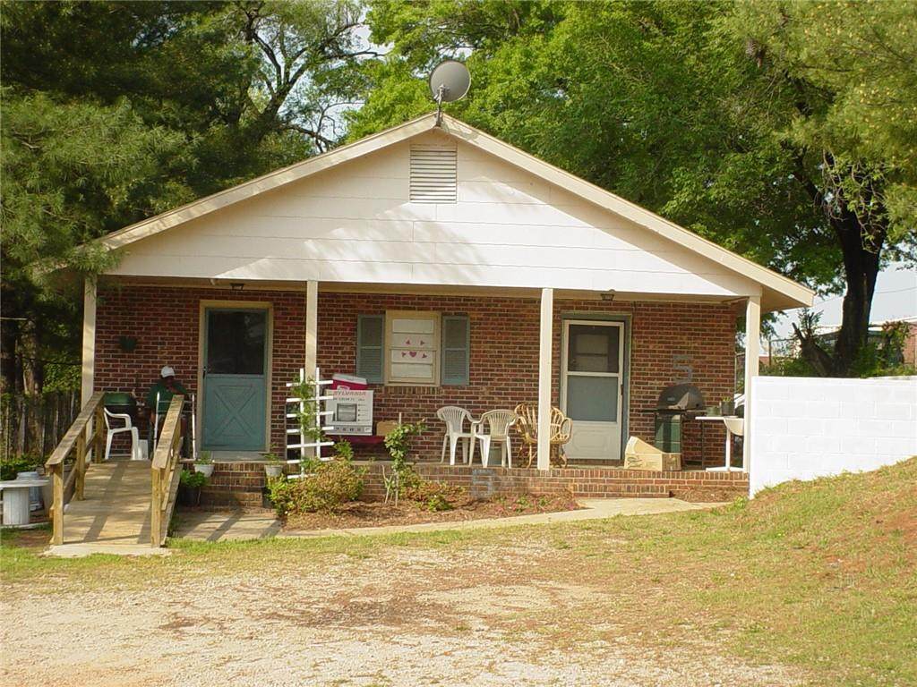 106 Crest Circle - Photo 1