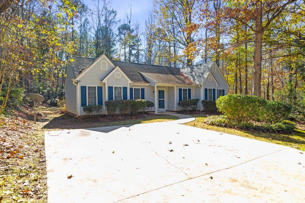 1422 Cherokee Drive - Photo 1