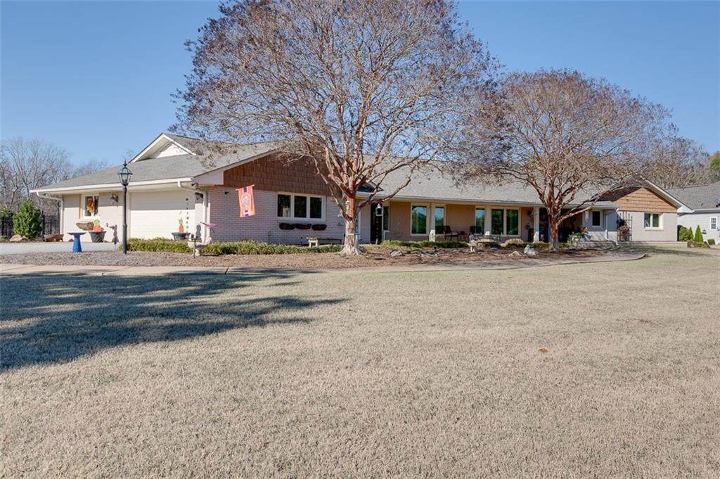 100 Muscadine Lane - Photo 1