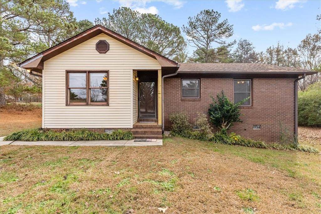 135 Earls Mill Road - Photo 1