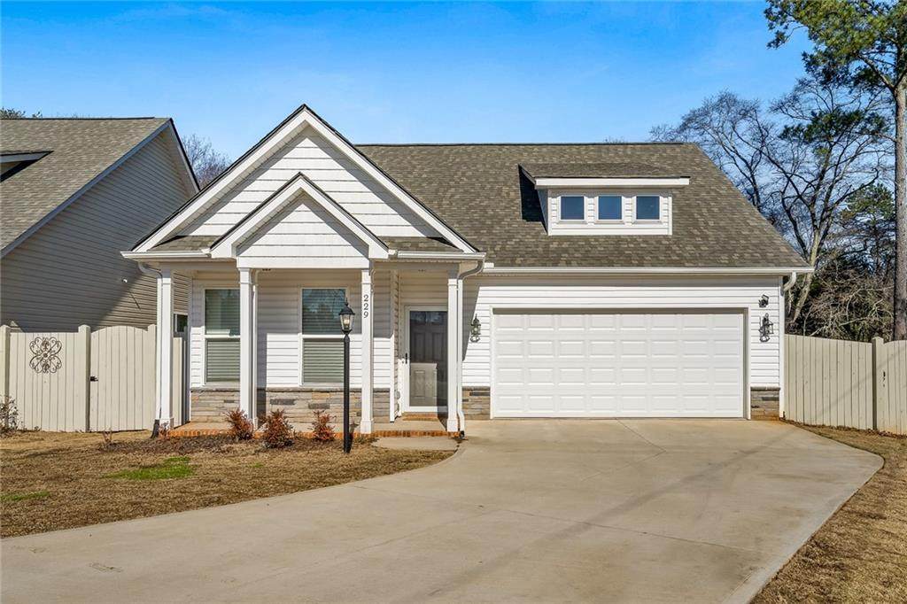 229 Magnolia Lane - Photo 1
