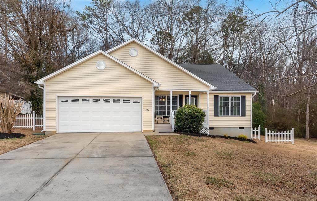 222 Ashwood Lane - Photo 1