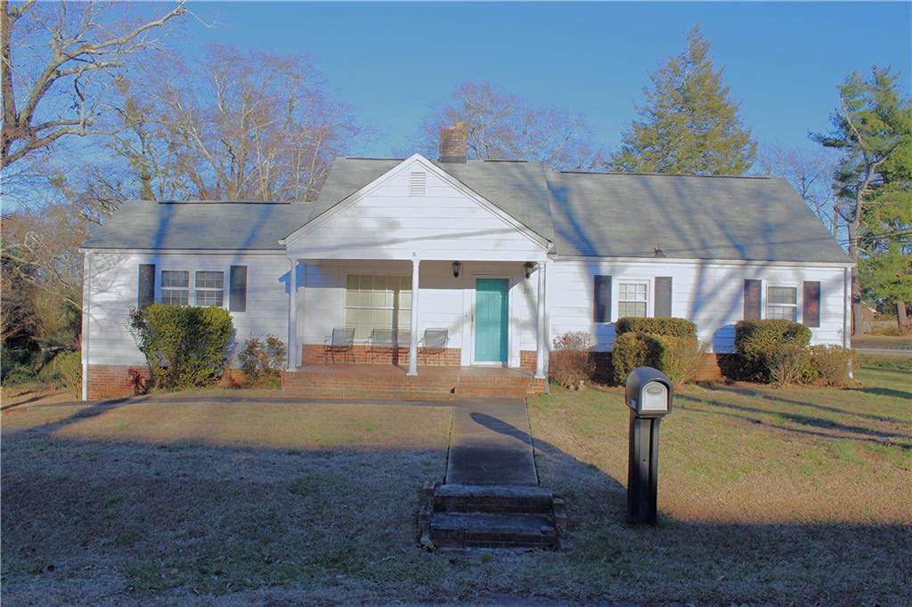 203 S D Street - Photo 1