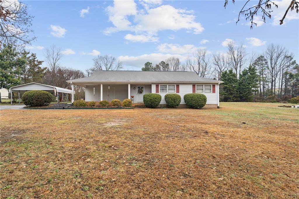 114 Kingston Drive - Photo 1