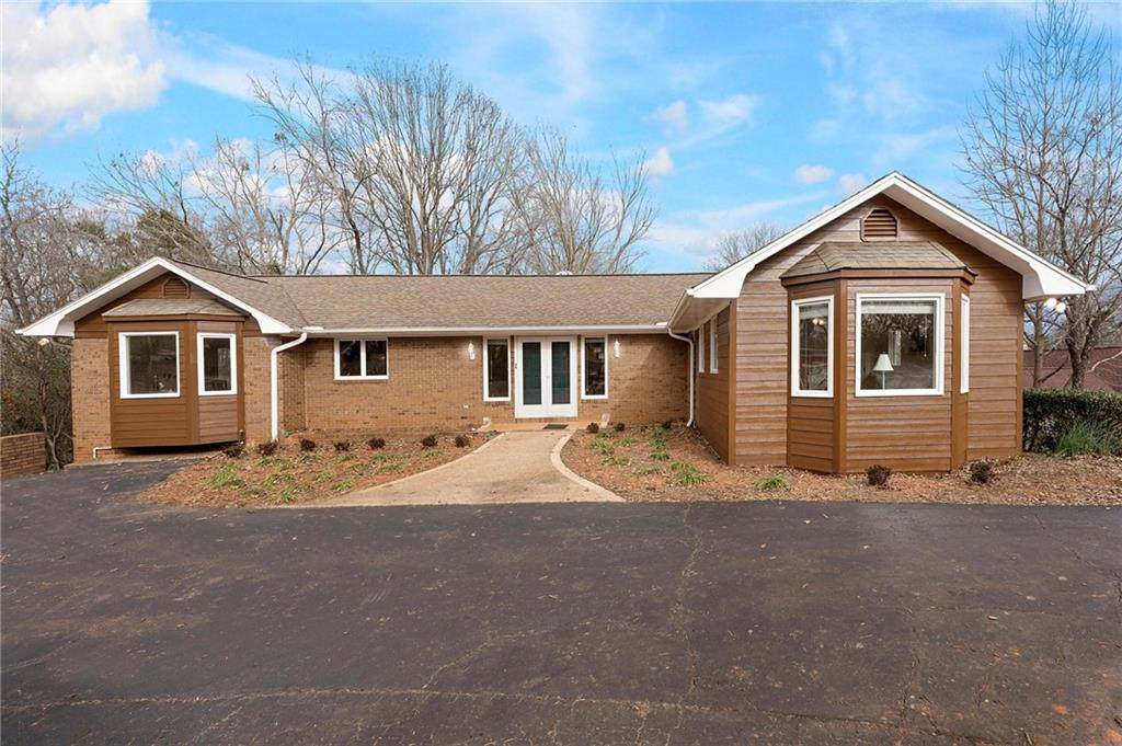 514 Mustang Drive - Photo 1