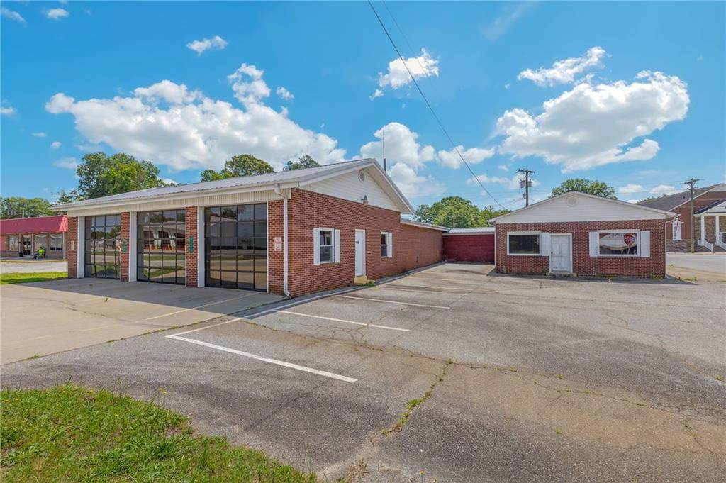 3299 Main Street - Photo 1