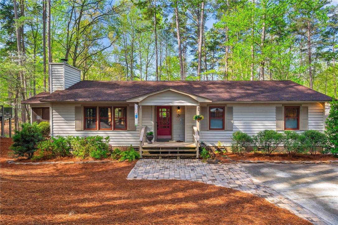 323 Long Reach Drive - Photo 1
