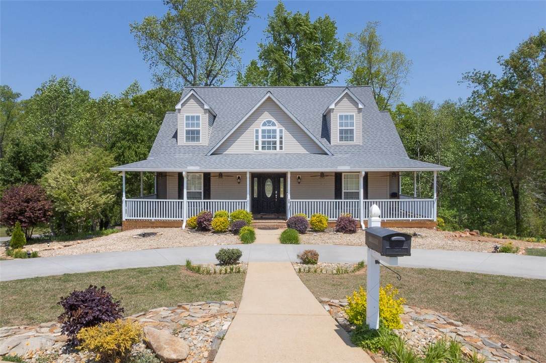 401 Woodson Road - Photo 1