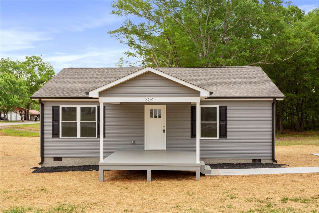 304 Hill Street - Photo 1