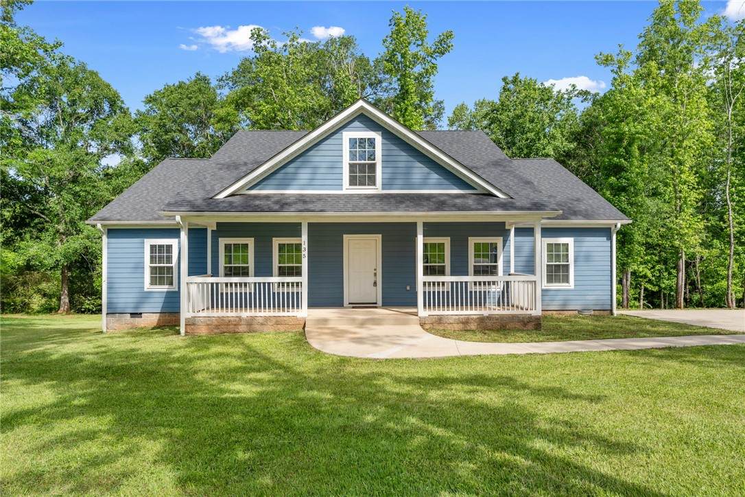 135 Boxwood Lane - Photo 1