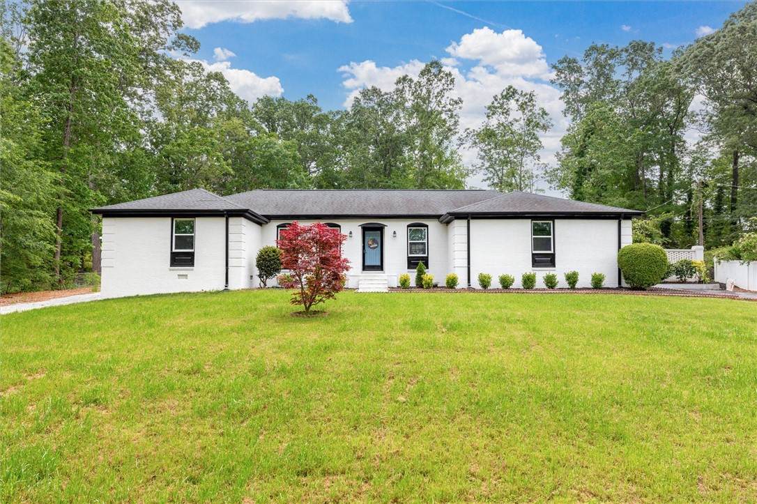 204 Sourwood Drive - Photo 1