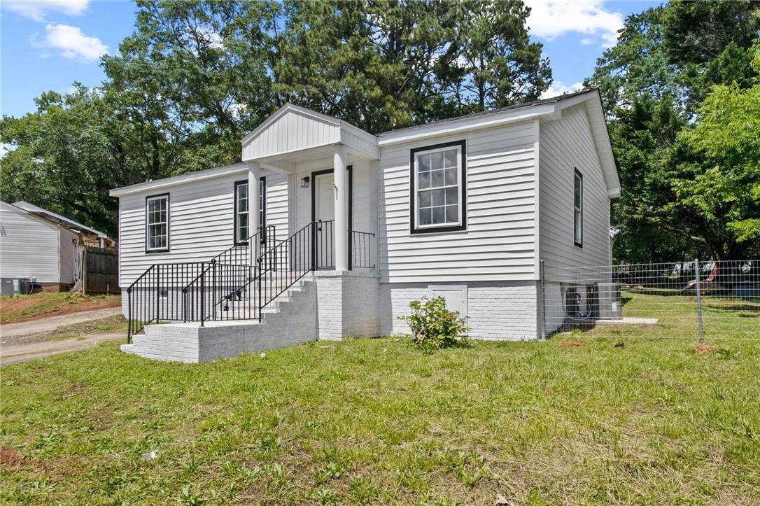 1044 Jackson Street - Photo 1