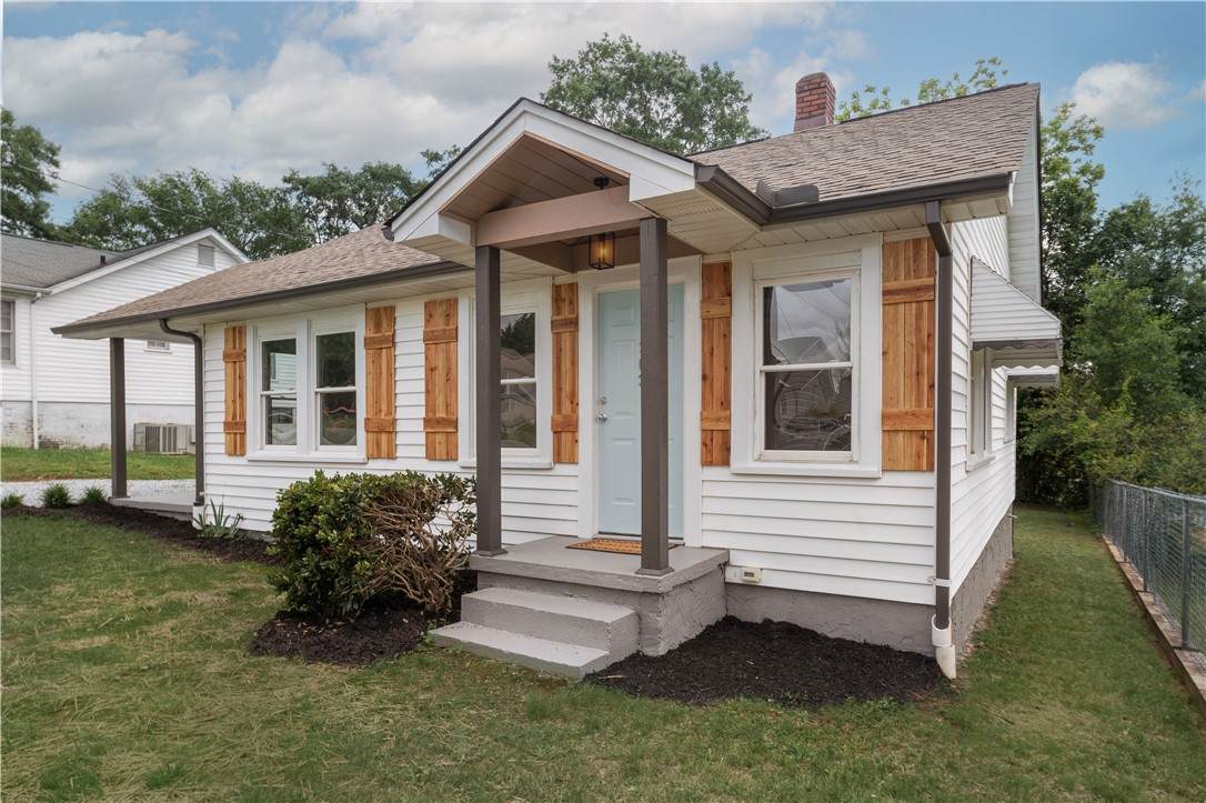 303 Gilliland Avenue - Photo 1
