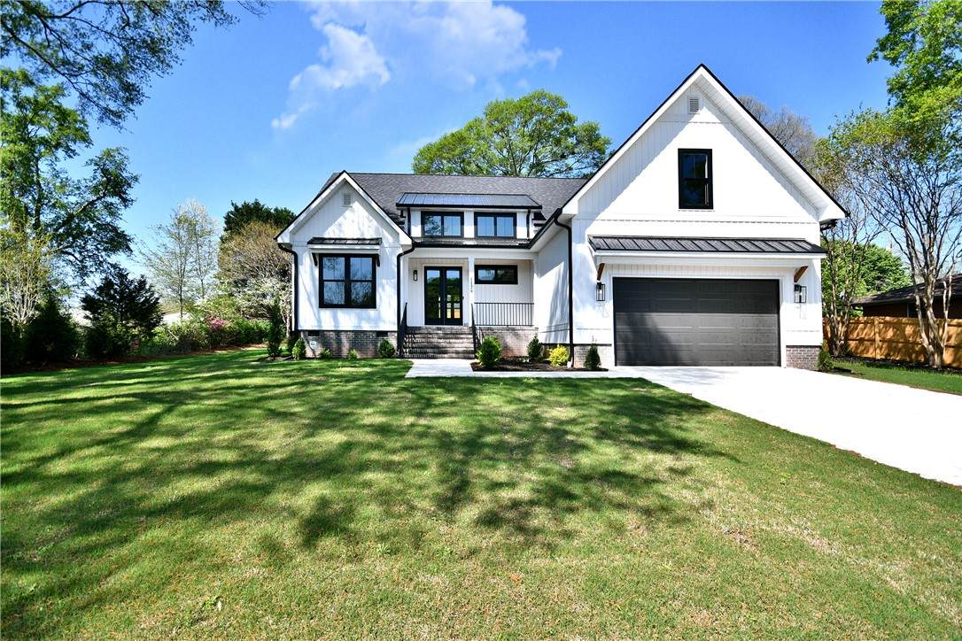 1128 Ramona Drive - Photo 1