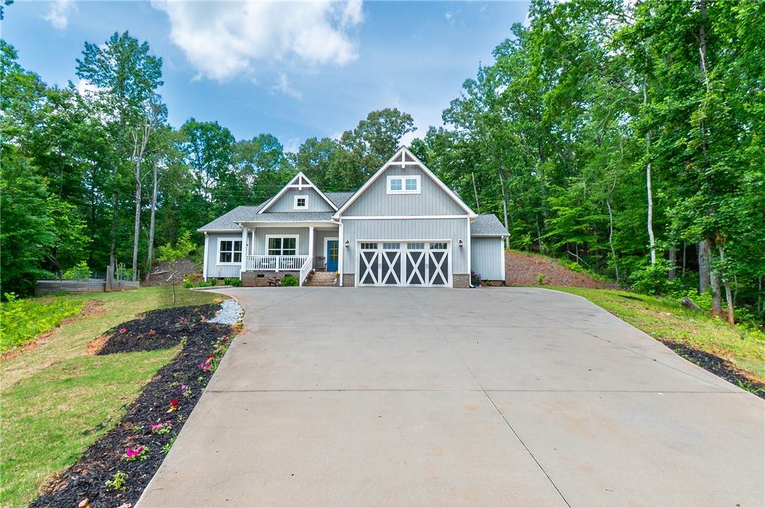 1019 Glen Road - Photo 1