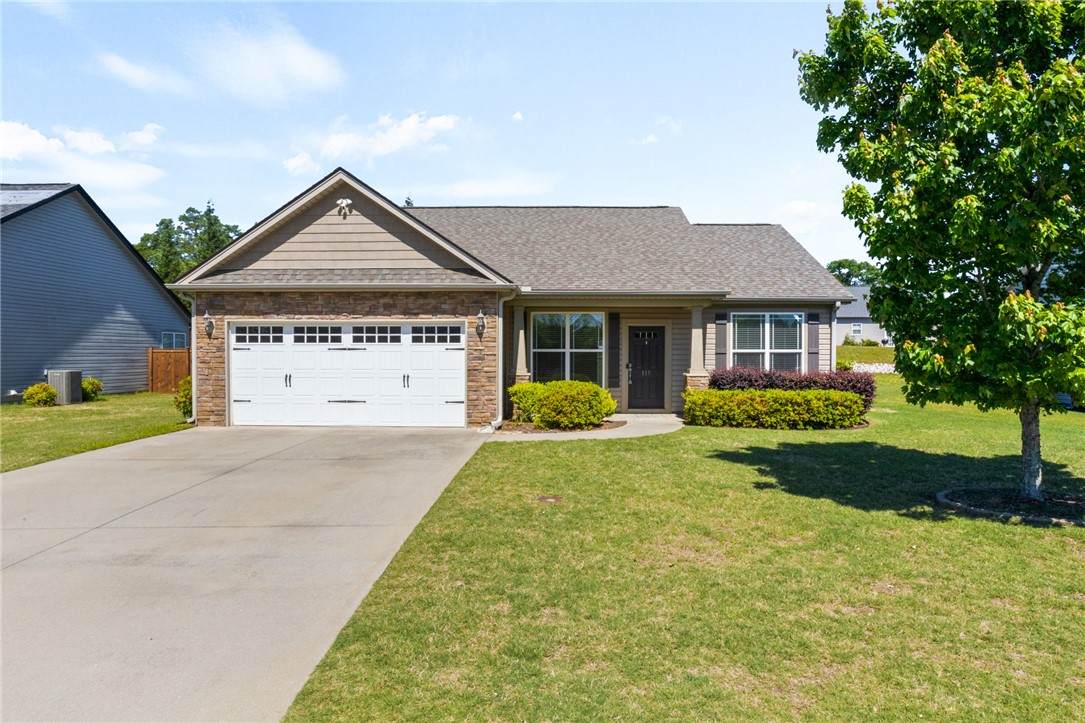 119 Alberta Circle - Photo 1