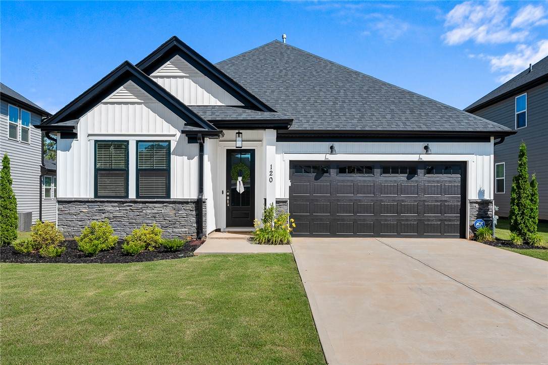 120 Laurel Oak Drive - Photo 1