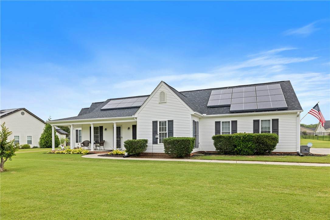 1014 Stoneham Circle - Photo 1