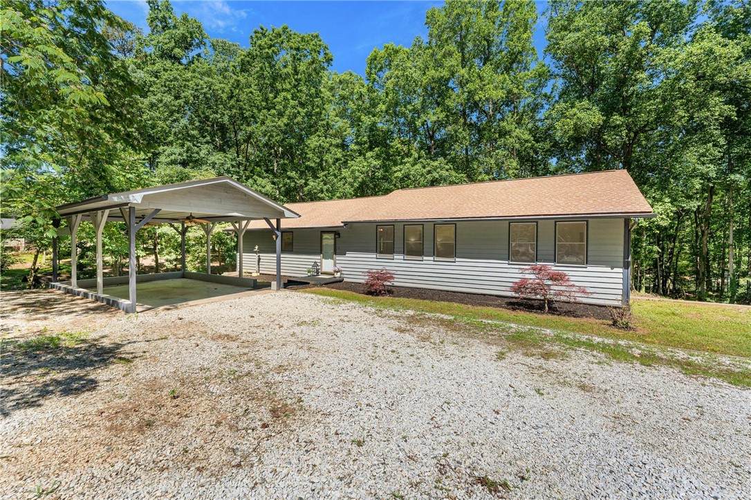 131 Shoreside Drive - Photo 1