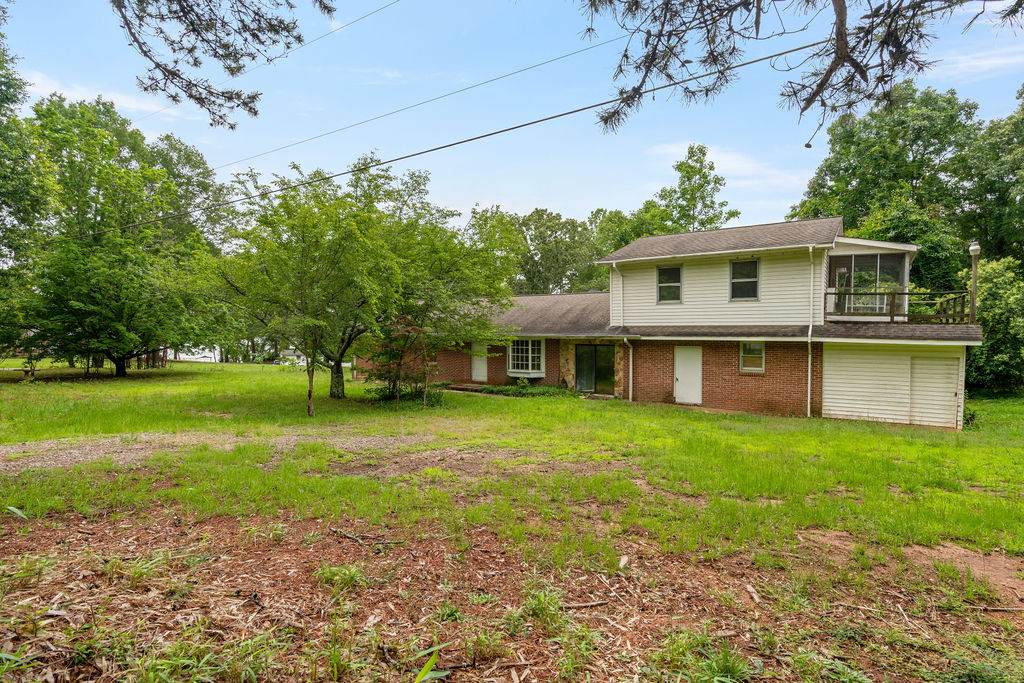 712 Whitney Way - Photo 1