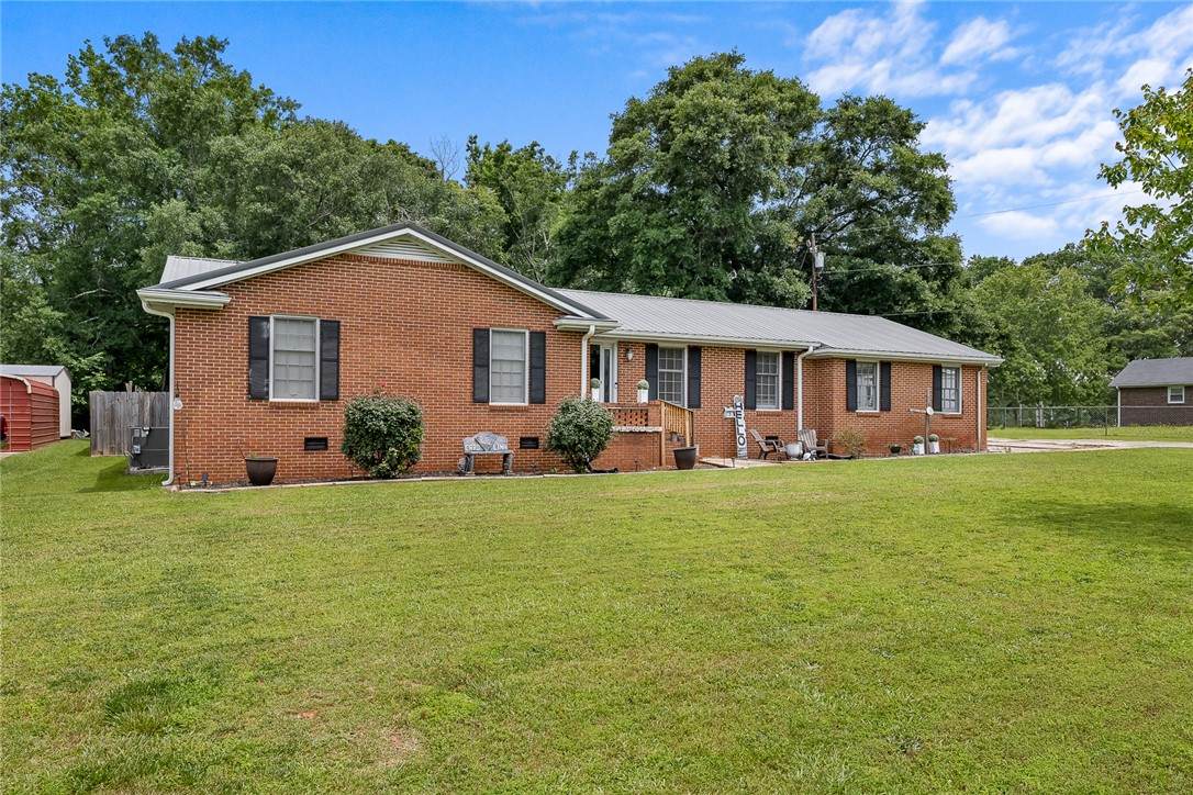 304 Samuel Road - Photo 1