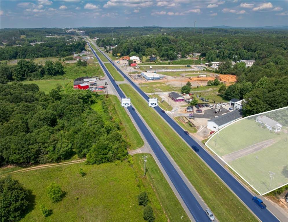 4120 Calhoun Memorial Highway - Photo 1