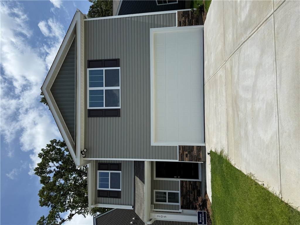 205 Licklog Court - Photo 1