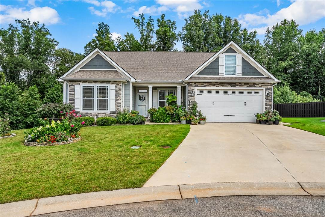 121 Marshfield Trail - Photo 1