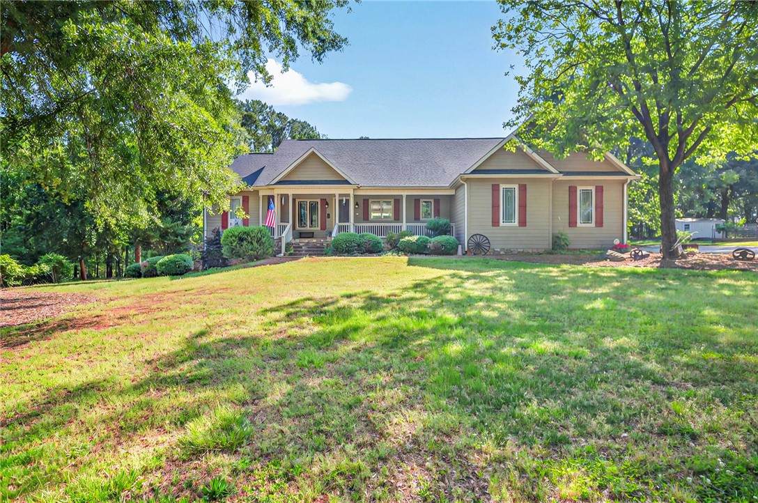 1308 Lakewood Lane - Photo 1