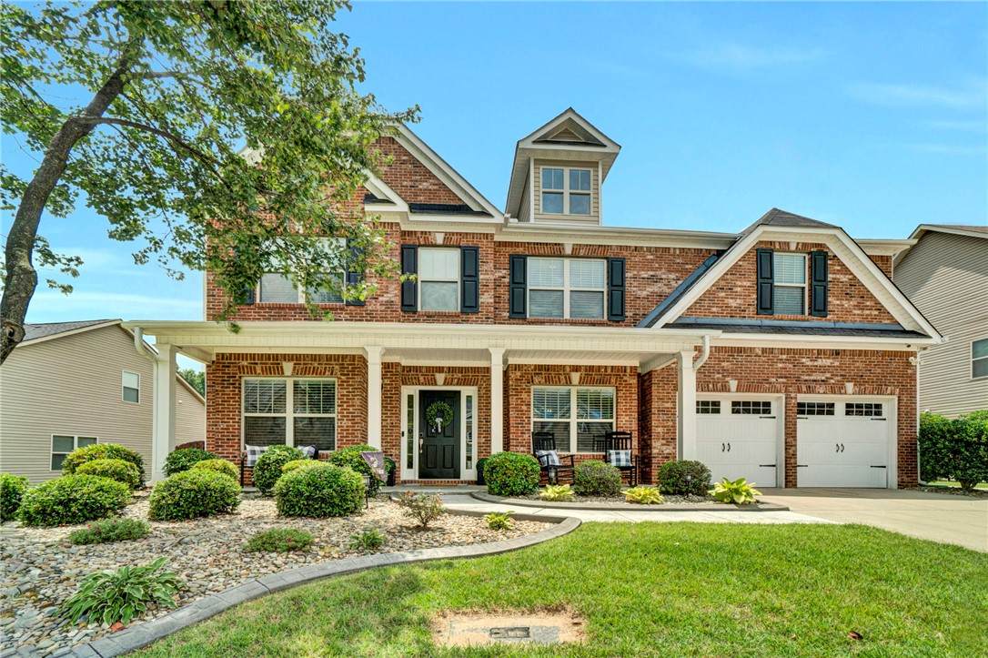 332 Heritage Point Drive - Photo 1