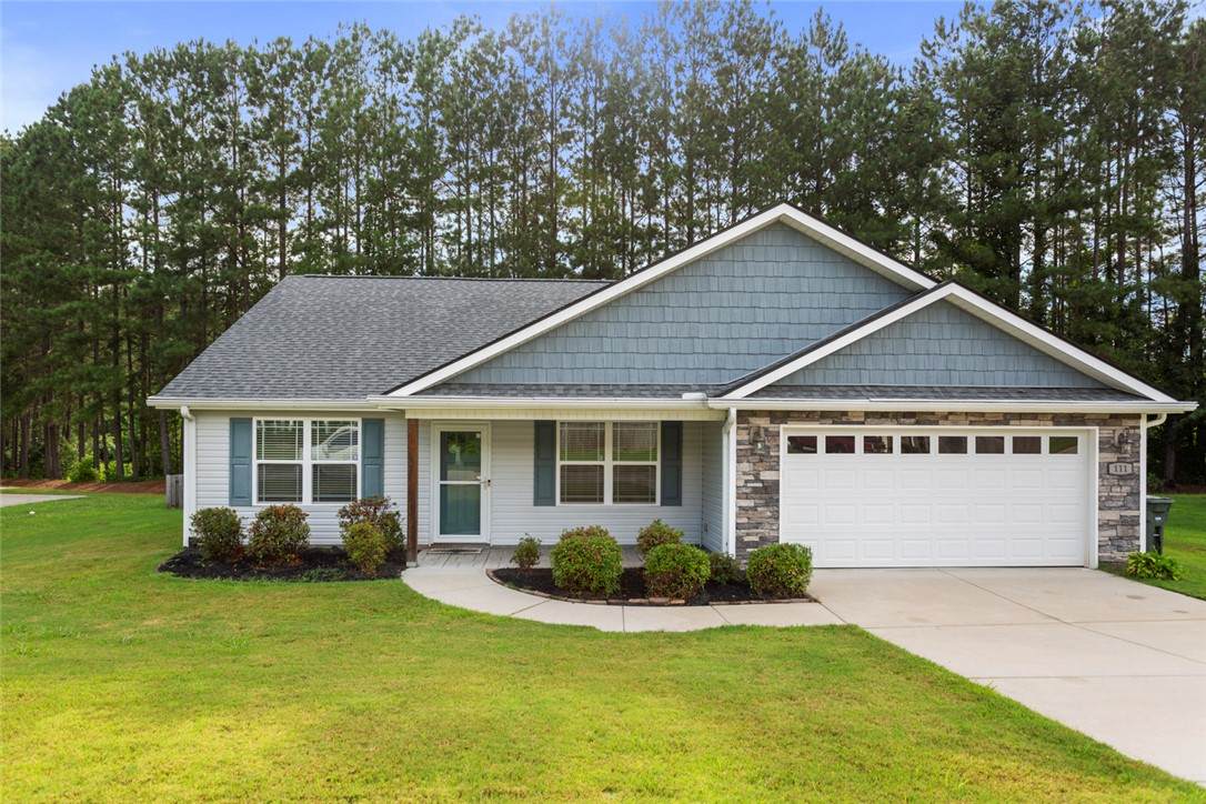 111 Madison Pointe Drive - Photo 1