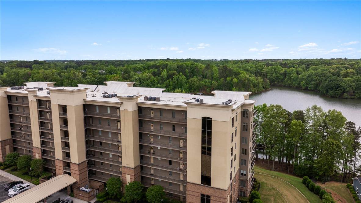 408 Watermarke Lane - Photo 1