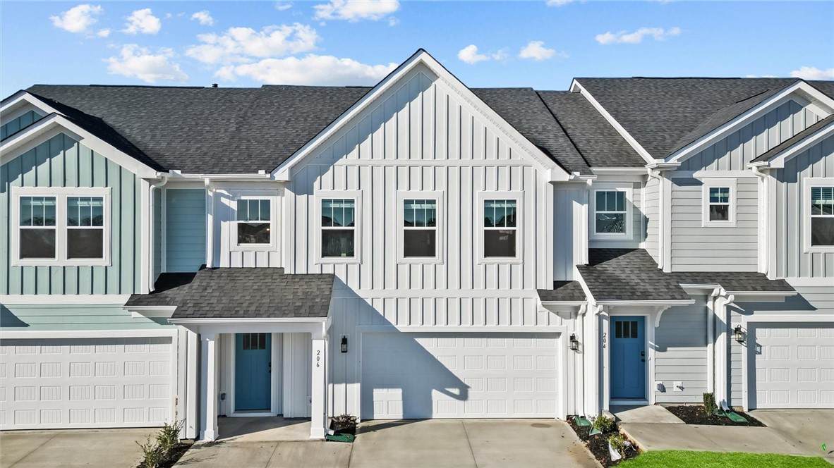 206 Leisure Lane - Photo 1