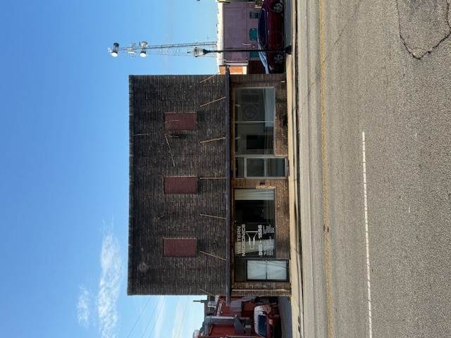 110 E N 1st Street - Photo 1