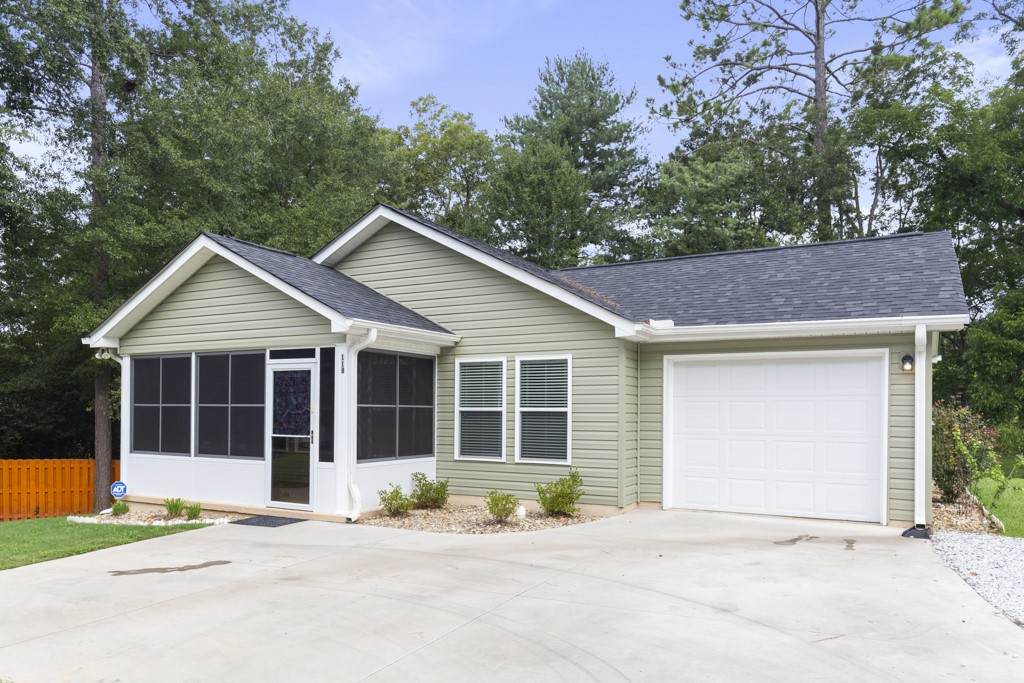 118 Branch Street - Photo 1