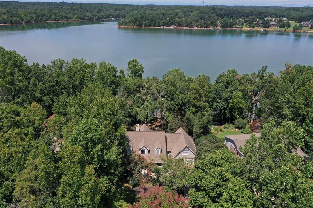 1310 Hunters Trail - Photo 1