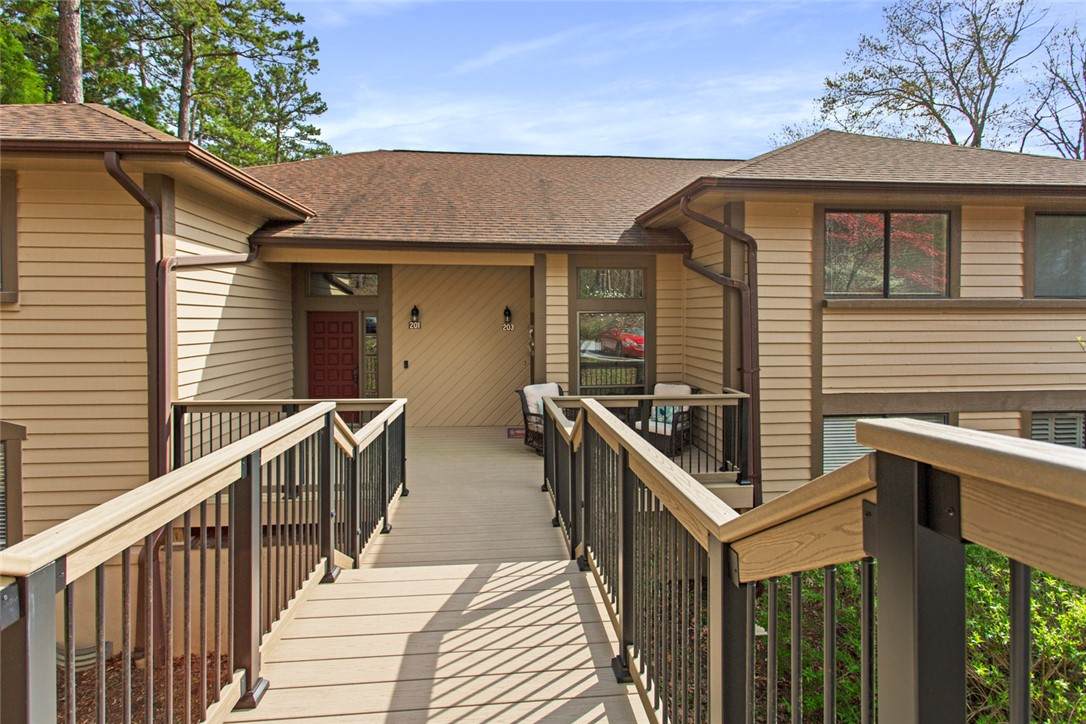 203 Blue Heron Drive - Photo 1