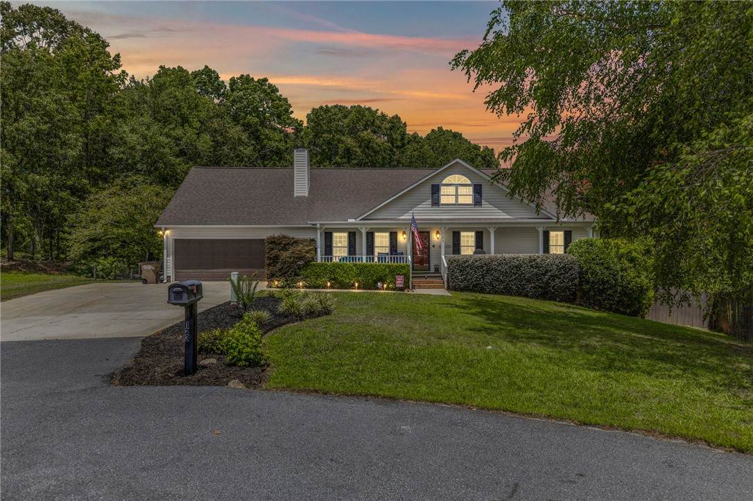 123 Crompton Drive - Photo 1