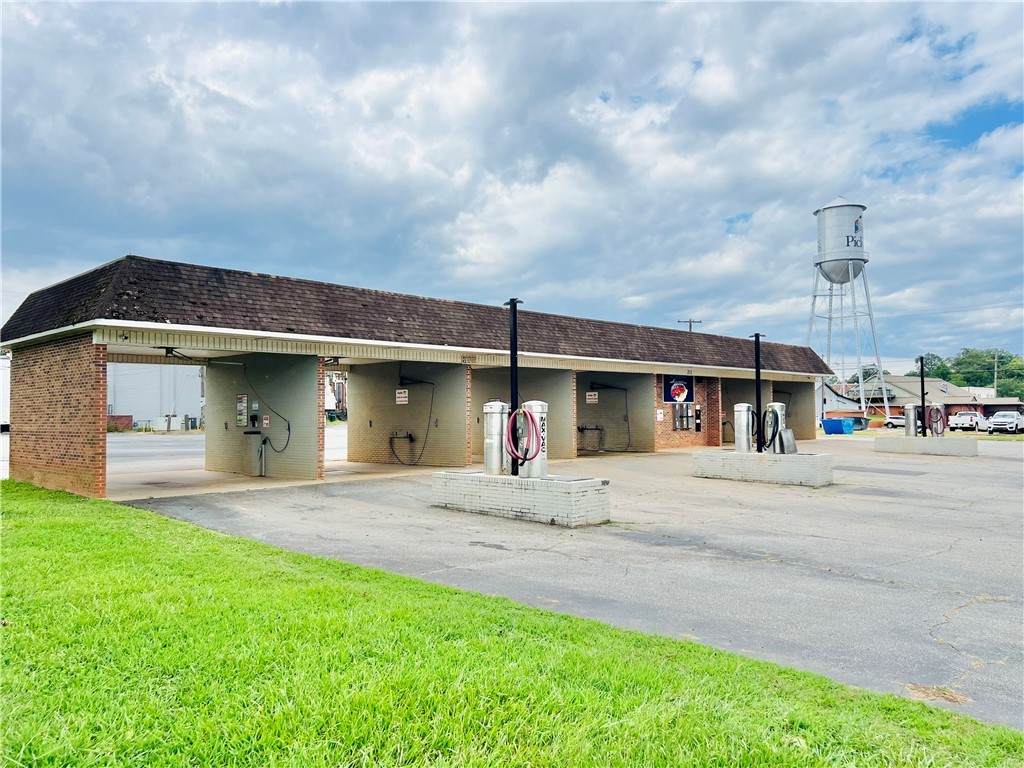 211 Griffin Street - Photo 1