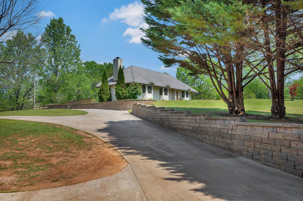 703 Burnt Tanyard Road - Photo 1