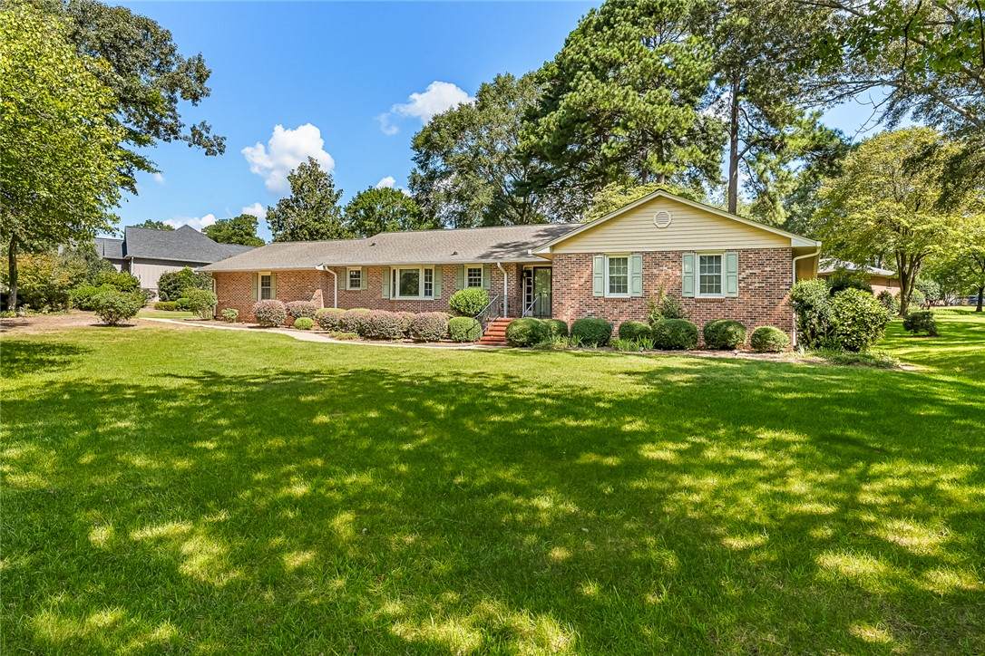 900 Meadow Lane - Photo 1