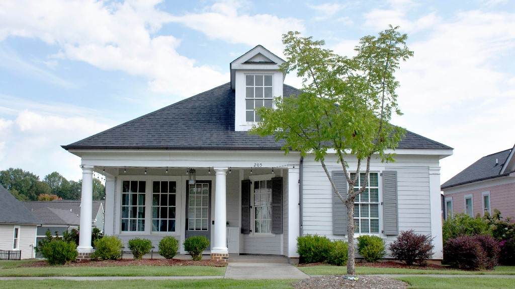 205 Howard Avenue - Photo 1