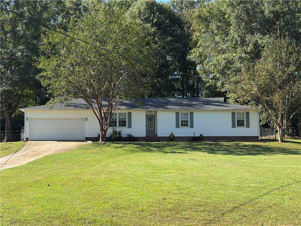 242 Redwood Drive - Photo 1