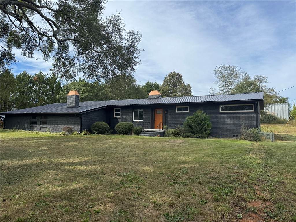 1706 Whitehall Road - Photo 1