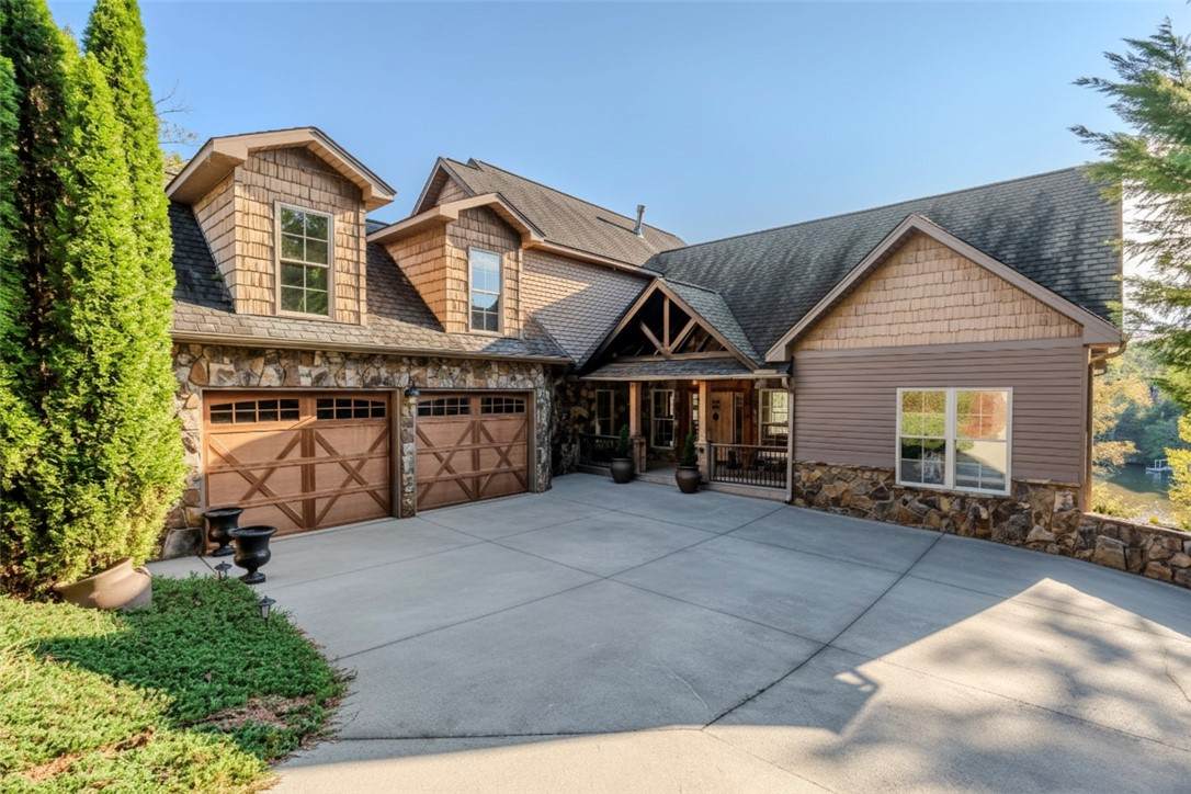 137 Waters Edge Lane - Photo 1