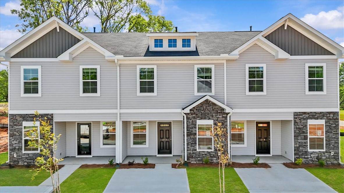 106 Lowland Drive - Photo 1