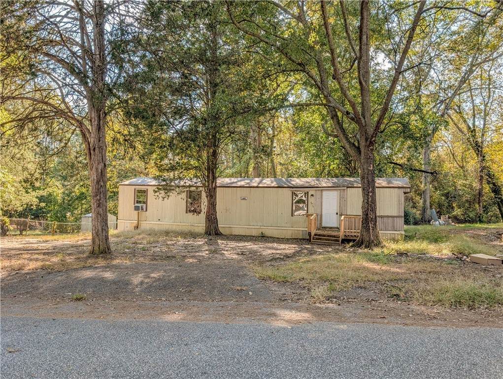 305 Amy Street - Photo 1